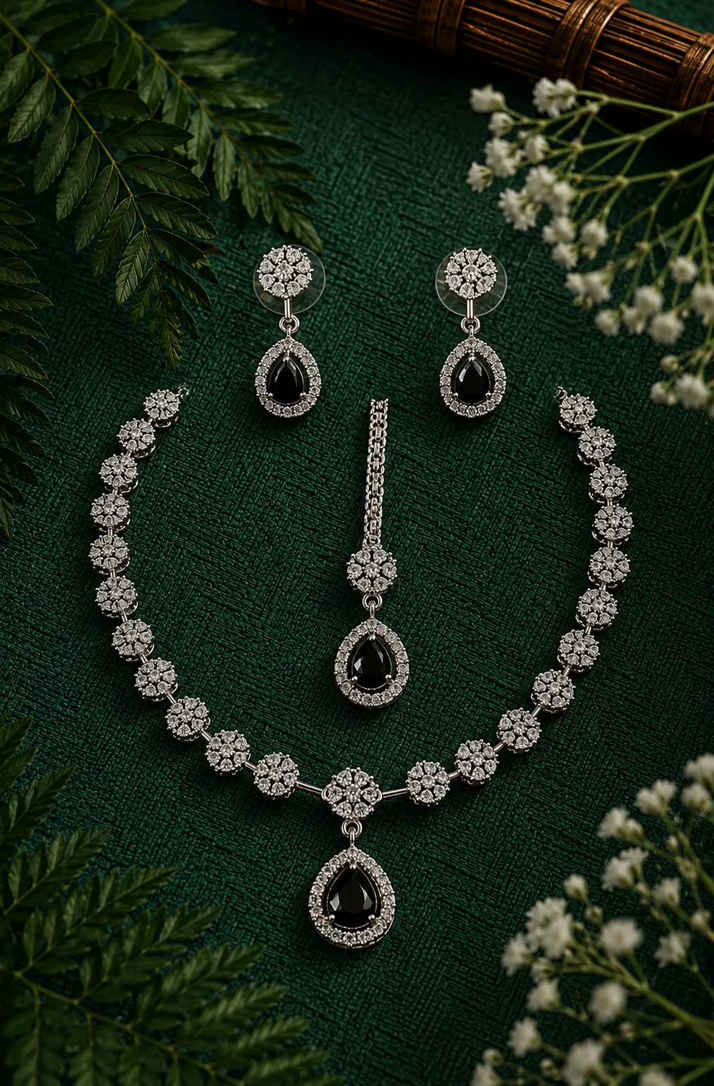 Kaajal Onyx Halo Necklace Set — The Elysion Edit