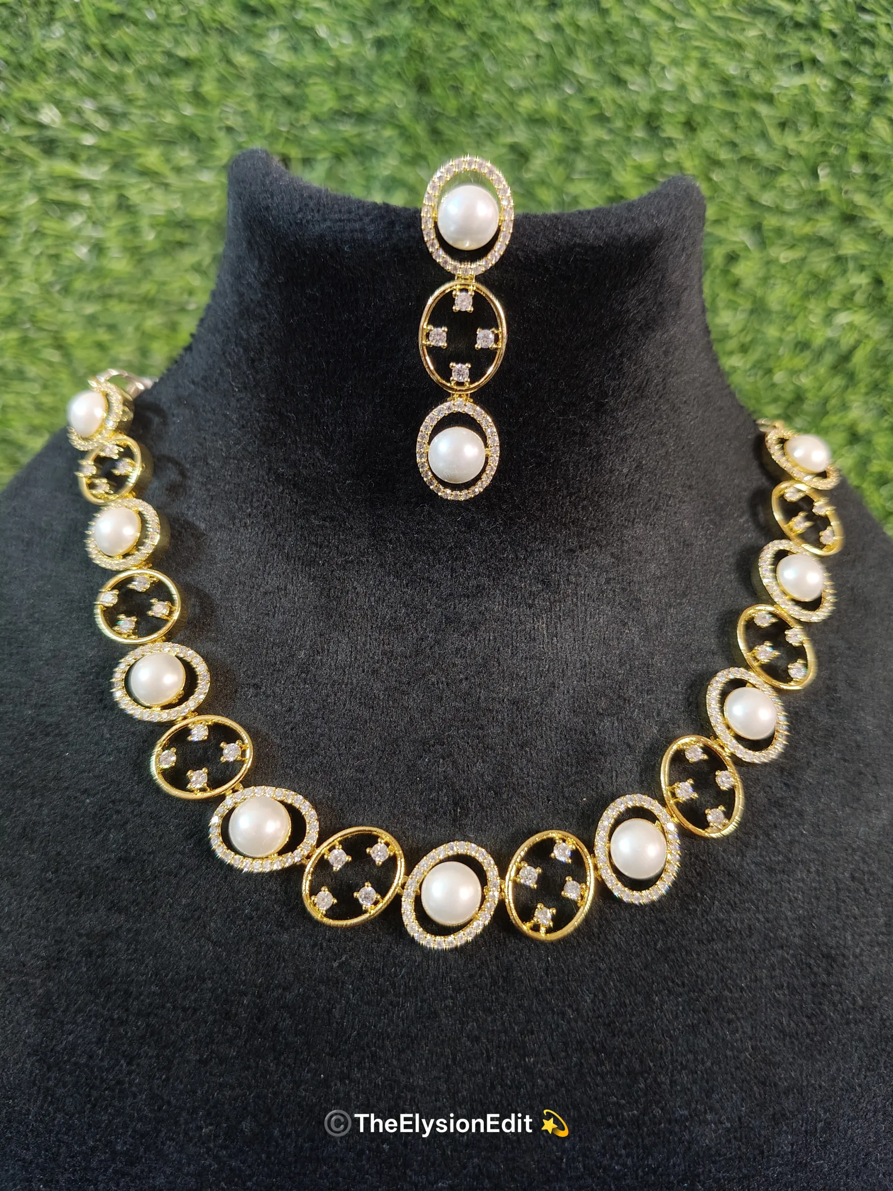 Moti Oval Necklace Set — The Elysion Edit